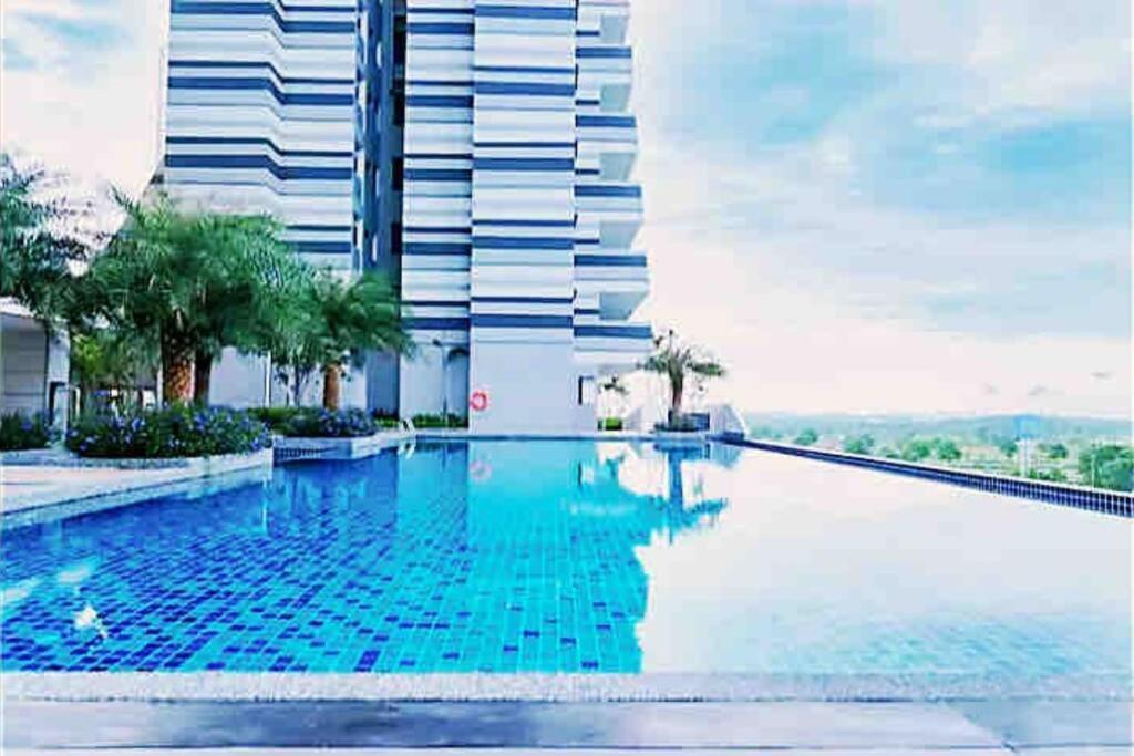 Legoland Jb Aghome Medini 3Room8Pax Bukit Indah 누사자야 외부 사진